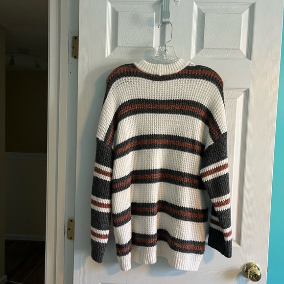 American Eagle Mock neck Long Sleeve Sweater - Picture 2 of 4